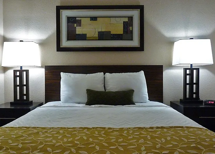 Waterfront And Marina Motel 3*